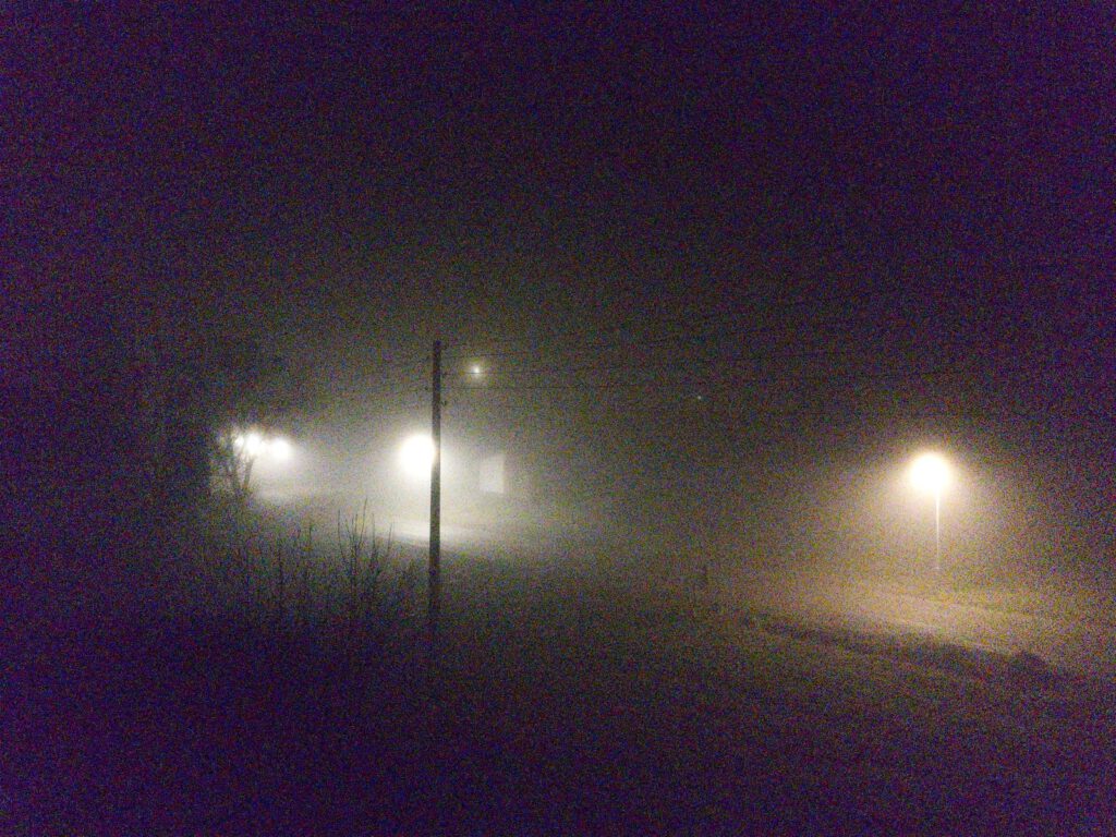 Das Dorf bei Nacht.